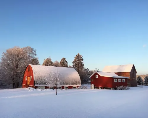 A Cozy Farmstead Cottage Amidst Two Barns in Hudson Valley Ξενοδοχεία στην πόλη Marbletown