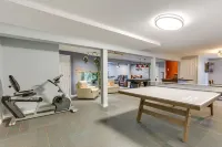 Cozy 4-bedroom house in enchanting Bushkill with private hot tub & game room