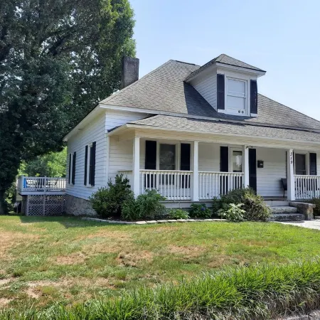 120 year old home located in the heart of Mayberry and the Yadkin Wine Valley