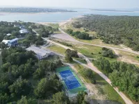 Lake Forest Escape: Secluded Retreat with Breathtaking Lake & Country Views