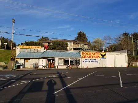 180 Degree Ocean Beach View. Depoe Bay Lincoln Beach Area.Quick Walk to Beach