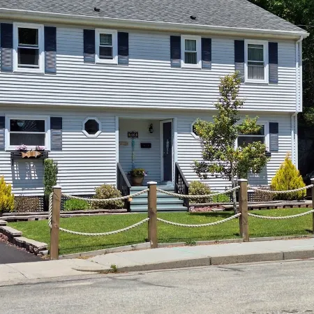 Westerly Getaway- Short drive to the beach, Walk to Downtown Shops & Restaurants