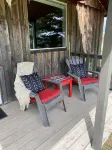 Cozy cottage nestled in Paradise Valley surrounded by mountain views!
