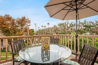 Highly Upgraded 2 Bedroom 2.5 Bath Condo Located in Gated Complex On the Bluff