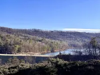 2 Bedroom Condo - Snow Tubing, Ski!