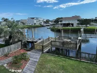Pearl of the Sea - Waterfront Both Sides of Home .... BRING YOUR BOAT!