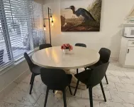 Unit 6 Premium 1 Bedroom King Pool View Suite, King Bed, kitchen, pool view