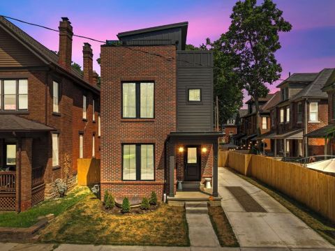 Exclusive, Luxury Retreat in Columbus, Hot Tub, Rooftop Deck, Sleeps 12