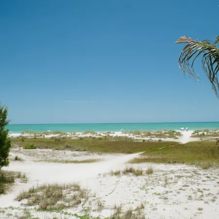 Spoil Yourselves! Located Direct Gulf Front, Pool, Hot Tub, 5 Masters, Sunsets!