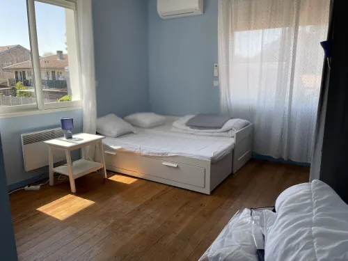 le lac Devant sa Porte- Base de Bombannes Proche , Ocean à 5 Minutes Hotels in Carcans