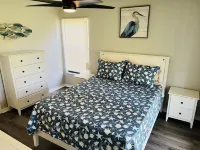 Stilted home on private peninsula. Close to restaurants, boat ramps Hotels in Homosassa