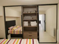 Large chic and modern loft, industrial decor Hotels in Beausoleil