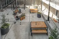 Super Walkable 2-bedroom w/ 5-Star Finishes!
