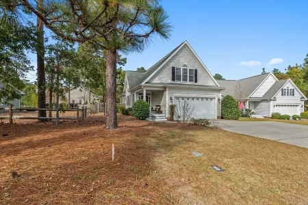 New Putting Green / 5 Mins to Pinehurst / Sleeps 8