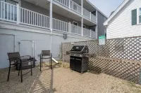 Beachside Getaway - Steps to the Beach