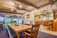 Expansive lodge| 9 Br | Indoor Pool | Sauna | Game Room | 3 Bath