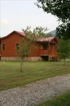 Blairsville,GA Cabin Near All  Popular Georgia Mountains Activities on Hwy. 348 Hotels near Southern Tree Plantation Inc
