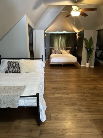 Sleeping on Selby- Duplex near Cathedral Hill Отели рядом с достопримечательностью «Эксель-Энерджи-центр»