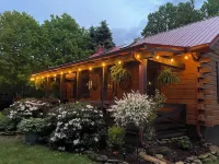 Peaceful Cabin Retreat  - 5 Miles to Downtown Blowing Rock! - Chalets