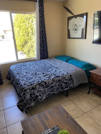 Stay With Us in Rio Rancho!  Balloon Fiesta Shuttle Close. 2 REAL QUEEN BEDS!