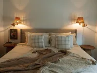 Welcome to our charming Montana cottage with a cozy traveler’s inn twist Hotels in Hamilton