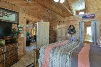 Sweet Life Cabin Branson Cedars