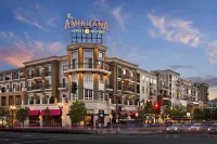 Luxury 1BR Pool, Gym, Rooftop and Prime Location Hotels near Walgreens