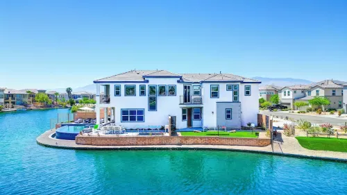Infinity; Lakefront 5-Bedroom with Infinity Pool, Pet Friendly, & Fun Filled!