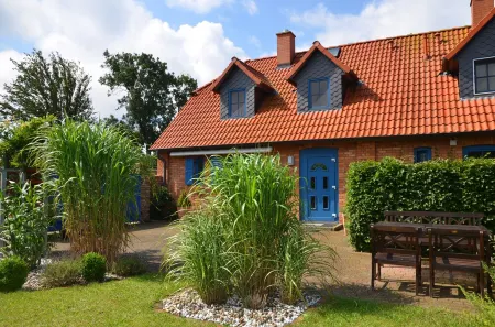 Exclusive holiday home with fireplace, large terrace and garden + free laundry package