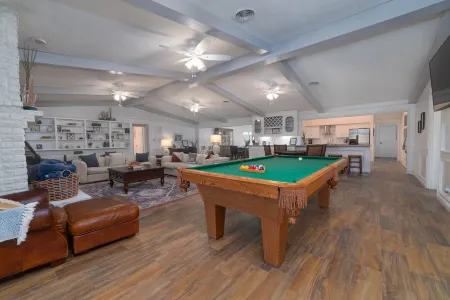 Entire home - Private heated pool, pool table and private yard