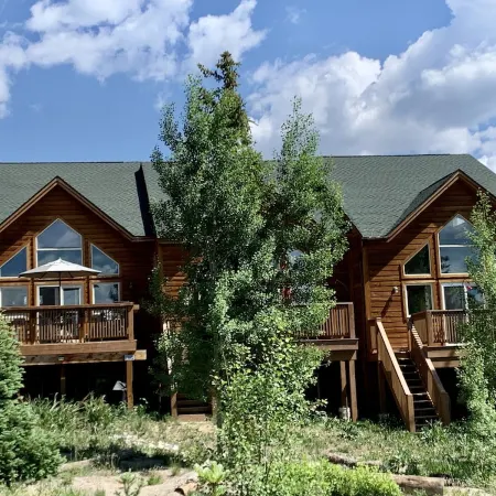 Spectacular Mountain House w/breath taking views!