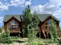 Spectacular Mountain House w/breath taking views! Hotels in Silverthorne