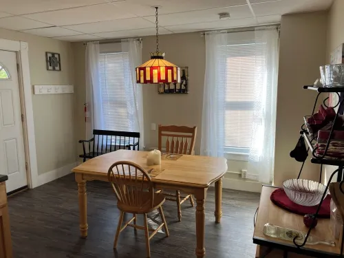 One bedroom Apt- Part of a triplex in Barre Vermont! Great Price! Hotels in Barre