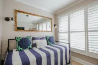 Lagoon view villa with office, easy walk to beach! Hotels near Roy Barth Tennis Center