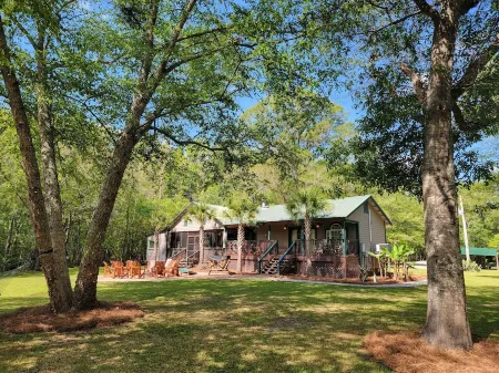 River Front, Fishing, Kayaking, Boating, Tubing on the Edisto River