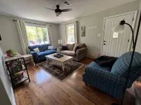 3 BR renovated home, near downtown Raleigh, privacy fenced backyard!
