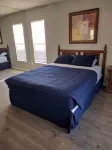Awesome Lake View Home The Unicorn Emporium附近的飯店