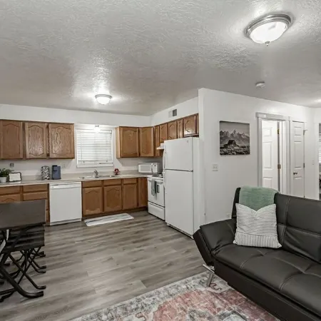 Cozy 2br- 3 blocks from BYU-Idaho