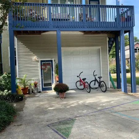 Private treetop suite in Kitty Hawk  Coastal Preserve Отели в г. Китти-Хок