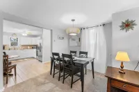 Lake Milton Haven: 3BR, Modern, Near Lake & Winery