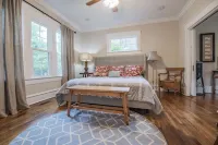 The Young House Very Close To Downtown Murfreesboro  35 minutes from Nashville!