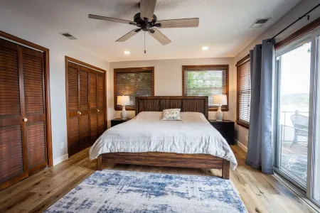 Take in Million dollar views with the Screened in Porch and OFP.