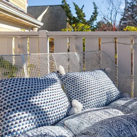Bright & Stylish Coastal Retreat in Marblehead Historic Center w Parking!