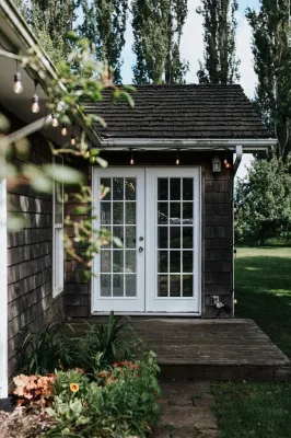 Enchanting cottage perfect for a romantic getaway 키와니스 스프레이 파크 주변 호텔