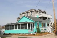 Circa 1953 beach cottage...this is 'old school' beach at it's best!
