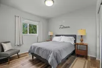 Stylish Two-Story Getaway on Keizer's Quiet Outskirts