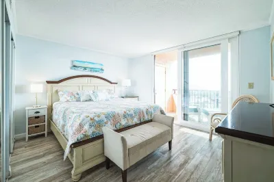 Beachfront, fantastic Gulf views. Sleeps 6. New kitchen, more upgrades for 2025. Các khách sạn gần Pensacola Beach
