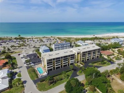 Paradise at Lido Beach! Hotels near Lido beach