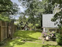 Beautiful, Open, Light Filled Home Close to University of Oregon Campus. - Bungalows
