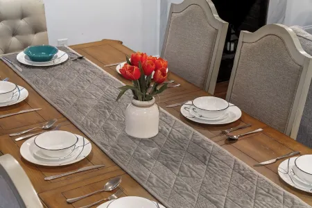 Estate 5Br 3.5Bath with Igloo, Game Rm, Fire Pit Sleeps 16- 5Min Princeton Dwtn Отели рядом с достопримечательностью «Художественный музей Принстонского университета»